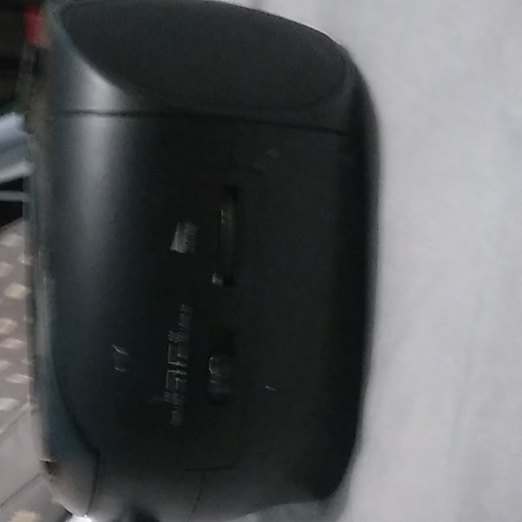 Radio - Picture 5 of 5